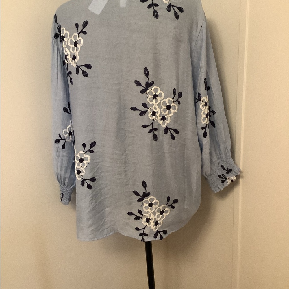 Shirt - Picture 2 of 2